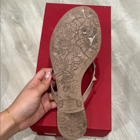 AUTHENTIC Valentino Rockstud Slippers - Picture 4 of 9